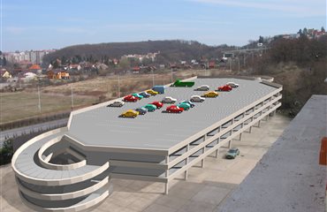 Potom se naše pozornost upnula na pozemek přímo vedle nás. Obludná kotelna, která nemá žádné využití již 23 let. Pryč s ní a na jejím místě postavit velké patrové parkoviště. V celém okolí je totiž zoufalý nedostatek parkovacích míst. Thubnail